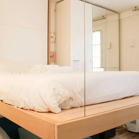 Lejlighed Charming Bright In Clichy