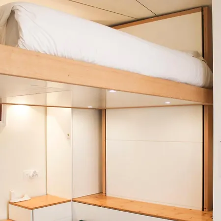 Charming Bright In Lejlighed *